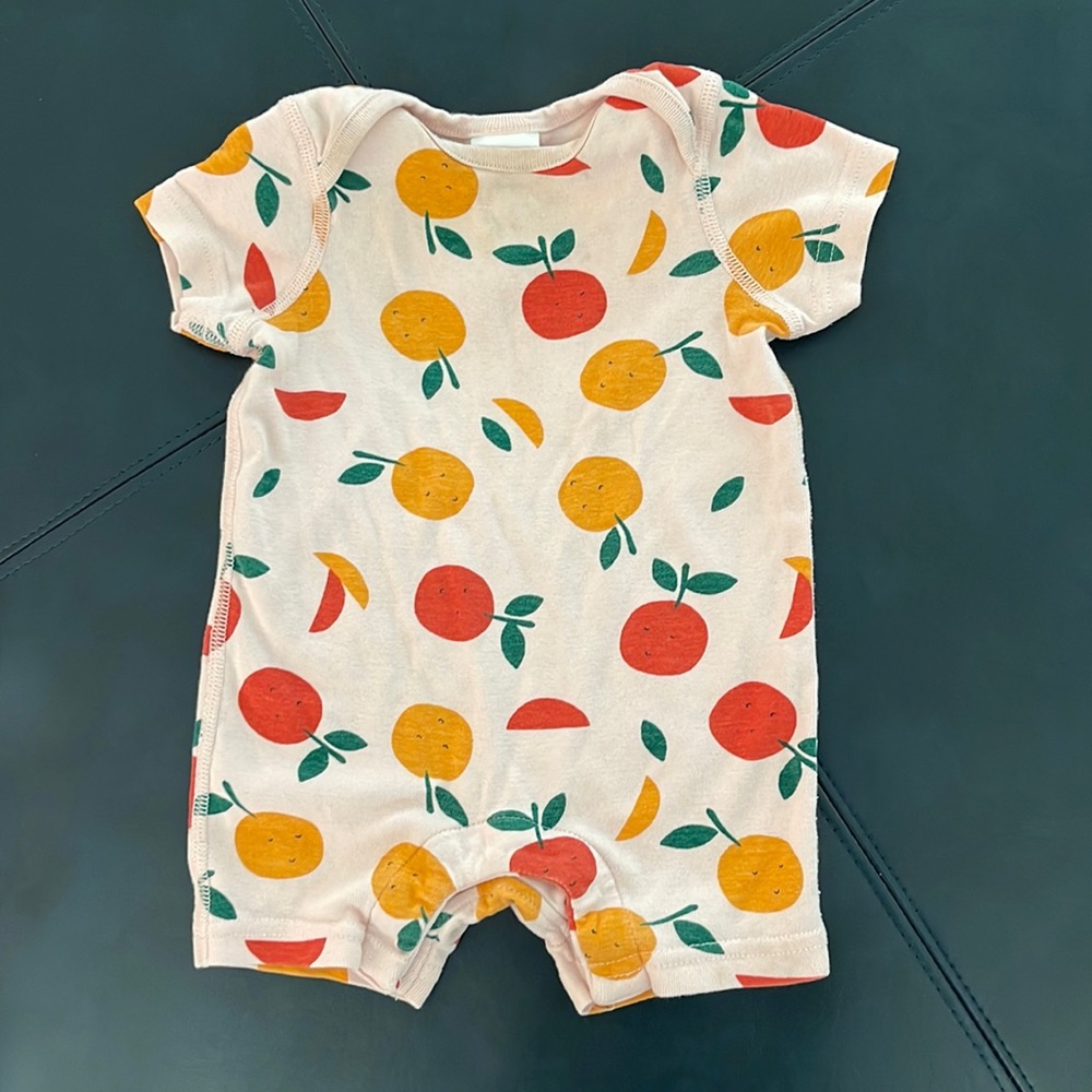 Hanna Andersson Cream Fruit Print Short-Sleeve Romper